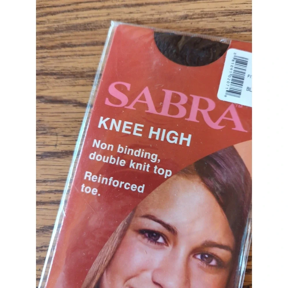 New NIP Vintage Pantyhose Sabra Knee Highs Color‎ Black Fits 8-11 Reinforced Toe
